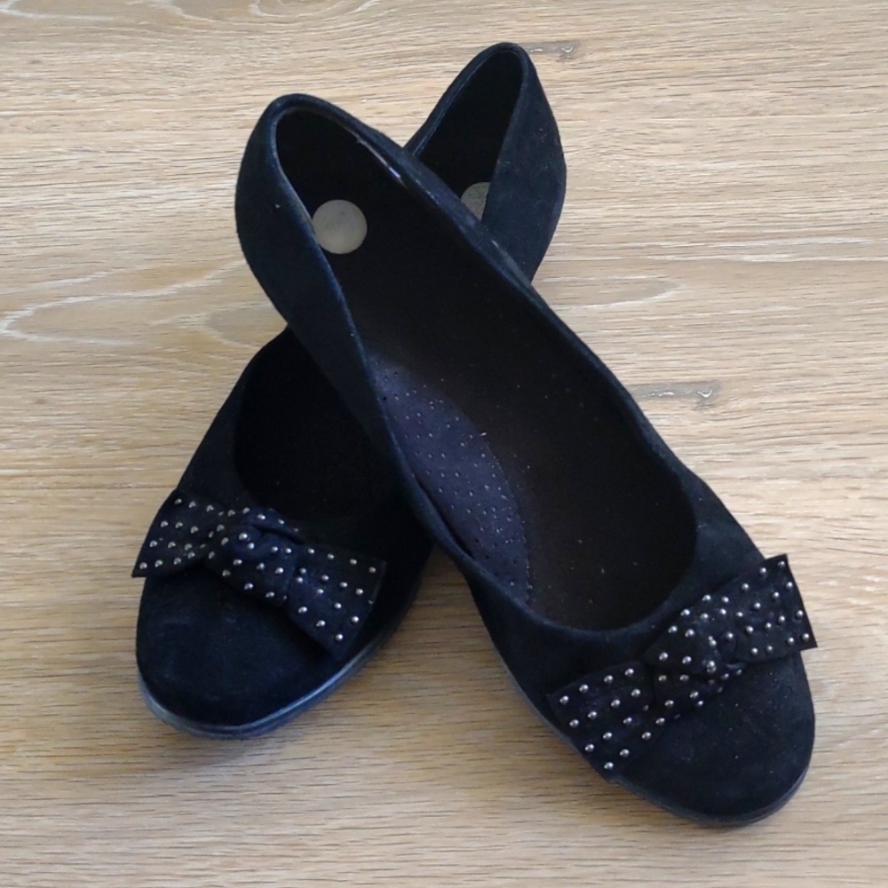 Flat Shoes Size 9 1/2 M